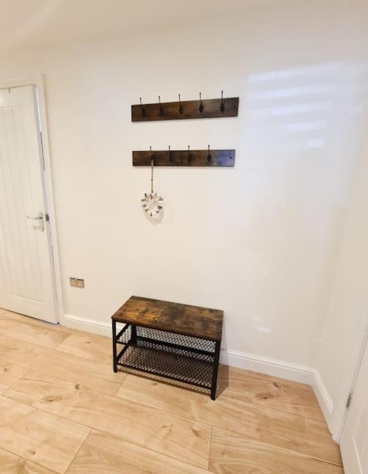 The Hideaway Luxury 5* 2 Bed Garden Apartment Скарборо Екстер'єр фото